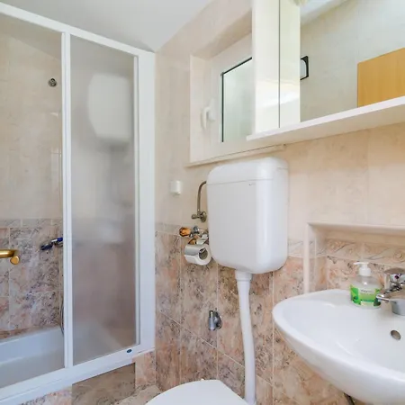 & Bari I -comfort One Bedroom With Balcony And Garden View Preko-5 Mlini