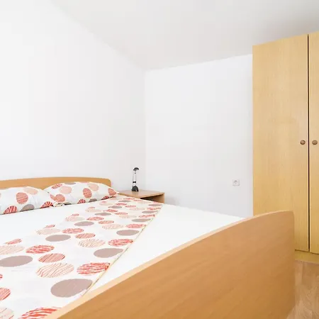 & Bari I -comfort One Bedroom With Balcony And Garden View Preko-5 Apartman Mlini