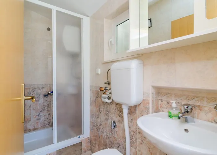 & Bari I -comfort One Bedroom With Balcony And Garden View Preko-5 Mlini