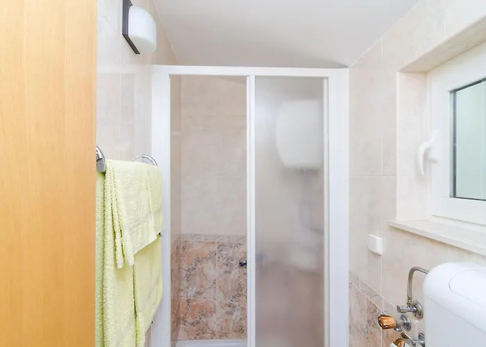 & Bari I -comfort One Bedroom With Balcony And Garden View Preko-5 Apartament Mlini